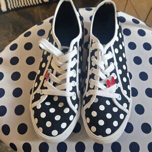 Minnie tennis shoes